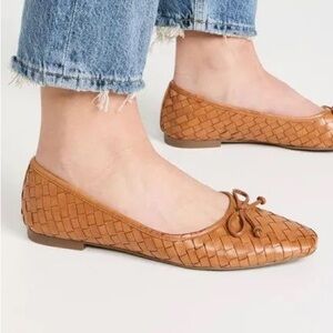 NWT: SCHUTZ Arissa flats (Miele, 9.5)